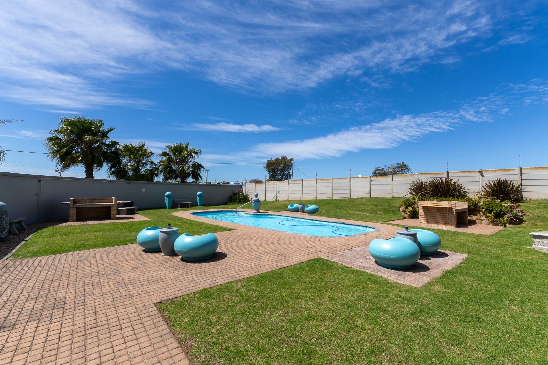 2 Bedroom Property for Sale in Hartenbos Central Western Cape